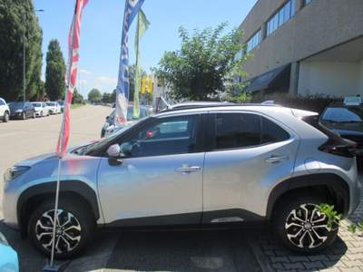 Toyota Yaris Cross 1.5 Hybrid 5p. E-CVT Trend Argento usata San Giorgio di Piano