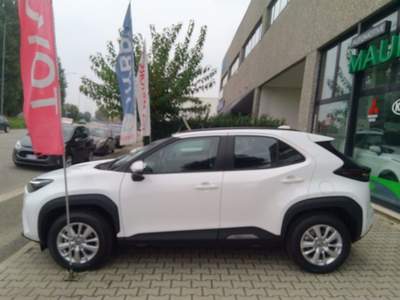 Toyota Yaris Cross 1.5 Hybrid 5p. E-CVT Active - NEOPATENTATI Bianco usata San Giorgio di Piano