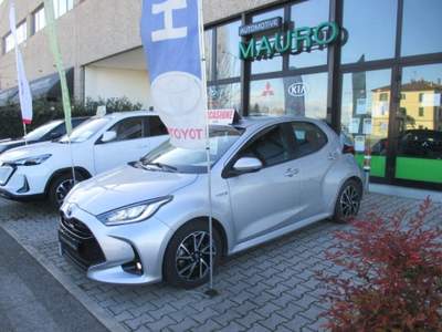 Toyota Yaris 1.5 Hybrid 5 porte Trend - NEOPATENTATI Argento usata San Giorgio di Piano