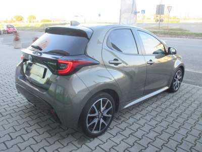 Toyota Yaris 1.5 Hybrid 5 porte Lounge - NEOPATENTATI Beige usata San Giorgio di Piano