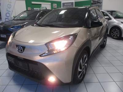 Toyota Aygo 1.0 VVT-i 72 CV 5 porte Trend - NEOPATENTATI Beige usata San Giorgio di Piano