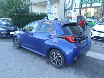 Toyota Yaris 1.5 Hybrid 5 porte Lounge - NEOPATENTATI Blu/Azzurro usata San Giorgio di Piano