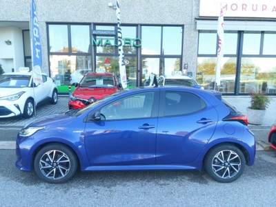 Toyota Yaris 1.5 Hybrid 5 porte Lounge - NEOPATENTATI Blu/Azzurro usata San Giorgio di Piano