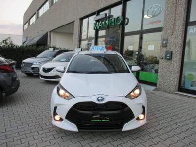 Toyota Yaris 1.5 Hybrid 5 porte Active - NEOPATENTATI Bianco usata San Giorgio di Piano