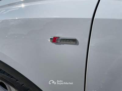 Audi Q3  35 TDI quattro S tronic S line edit. Bianco usata Lucugnano