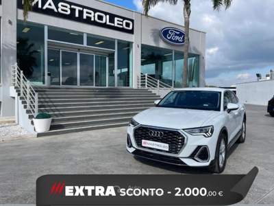 Audi Q3  35 TDI quattro S tronic S line edit. Bianco usata Lucugnano