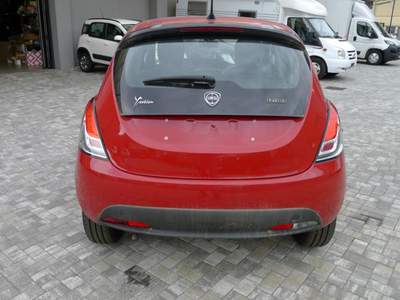 Lancia Ypsilon 1.0 FireFly 5 porte S&S Hybrid Silver Rosso usata COMO