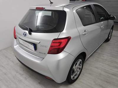 Toyota Yaris 1.5 Hybrid 5 porte Style Argento usata Gerenzano