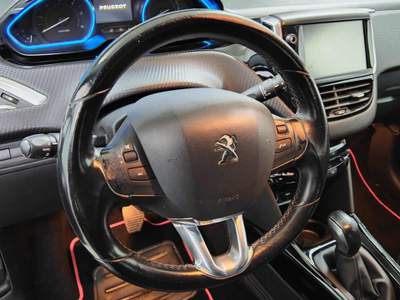 Peugeot 2008 1° serie BlueHDi 100 Allure Bianco usata Gerenzano
