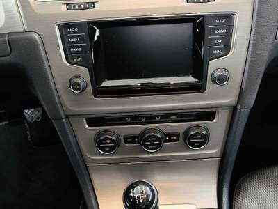 Volkswagen Golf 1.6 TDI 110 CV 5p. Comfortline BlueMotion Bianco usata Gerenzano