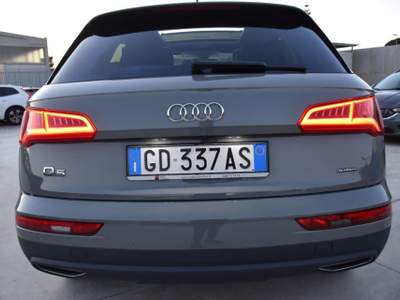 Audi Q5 35 TDI quattro S tronic Sport *PEDANE,TETTO, LUCI* Grigio usata San Vito dei Normanni