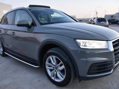 Audi Q5 35 TDI quattro S tronic Sport *PEDANE,TETTO, LUCI* Grigio usata San Vito dei Normanni