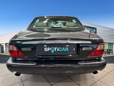 Jaguar XJ 3.2 cat Executive Nero usata Bologna