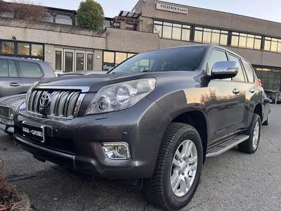 Toyota Land Cruiser 3.0 D4-D 5 porte Executive Plus Grigio usata Senna Comasco