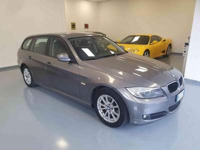 BMW Serie 3 318d d cat Touring Grigio usata Longarone