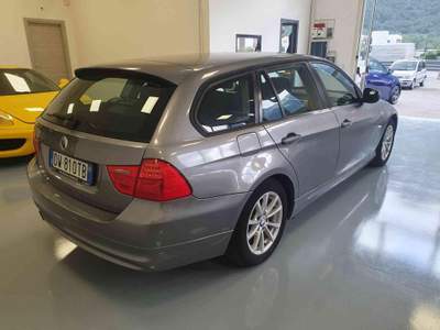 BMW Serie 3 318d d cat Touring Grigio usata Longarone