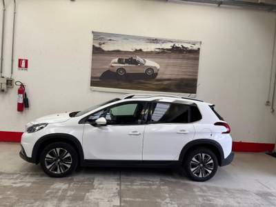 Peugeot 2008 1° serie PureTech 82 Allure Bianco usata Montano Lucino
