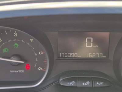Peugeot 208 1° serie BlueHDi 75 3 porte Allure Argento usata Savigliano
