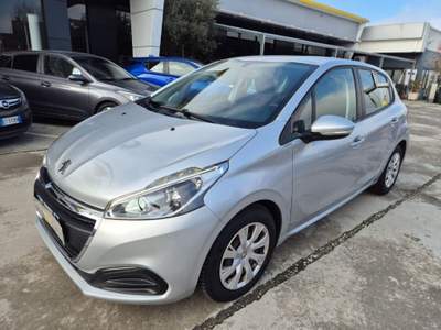 Peugeot 208 1° serie BlueHDi 75 3 porte Allure Argento usata Savigliano