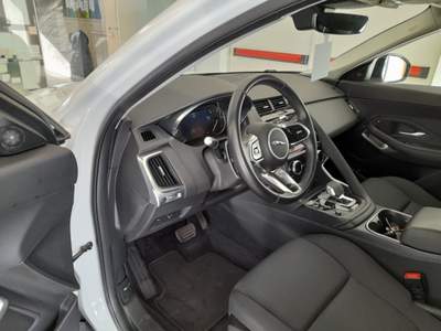 Jaguar E-Pace 2.0D 150 CV AWD aut. AUTOCARRO Bianco usata Scarperia e San Piero