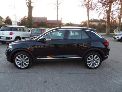 Volkswagen T-Roc 2.0 TDI SCR 150 CV DSG Style Nero usata Spresiano