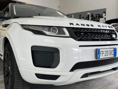 Land Rover Range Rover Evoque 2.0 eD4 5p. SE Dynamic BLACK EDITION Bianco usata Borgo San Dalmazzo
