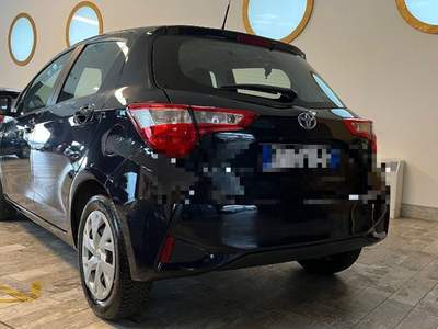 Toyota Yaris 1.5 Hybrid 5 porte Business NEOPAT. GAR 10 ANNI Blu/Azzurro usata Borgo San Dalmazzo