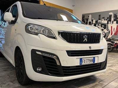 Peugeot Traveller BlueHDi 180 S&S EAT8 long Business GANCIO TR. Bianco usata Borgo San Dalmazzo