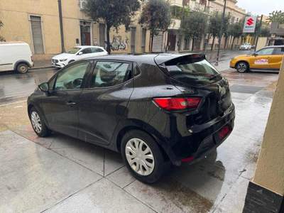 Renault Clio 1.2 75CV 5 porte Live Nero usata Iglesias