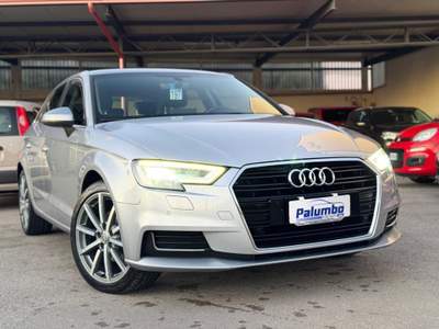 Audi A3 SPB 1.6 TDI 116 CV S tronic Design LUXE COK PIT Grigio usata Qualiano