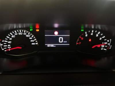 Peugeot 2008 1.2 PureTech 130cv Allure Pack S S Bianco usata Siena