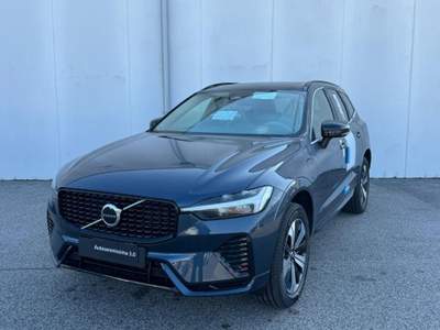 Volvo XC60 T6 Plug-in hybrid AWD automatico Plus Dark Blu/Azzurro usata Padova