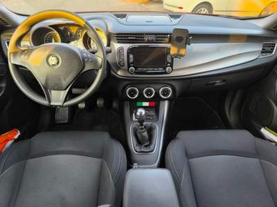 Alfa Romeo Giulietta 1.4 Turbo 105 CV NEOPATENTATO Rosso usata BRESCIA