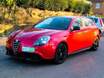 Alfa Romeo Giulietta 1.4 Turbo 105 CV NEOPATENTATO Rosso usata BRESCIA