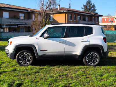 Jeep Renegade 2.0 Mjt 170CV 4WD Active Drive Low Trailhawk Bianco usata BRESCIA