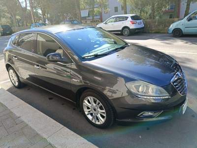 Lancia Delta 1.6 MJT  Silver NEOPATENTATI Grigio usata Putignano