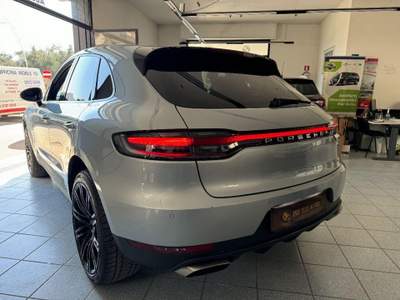 Porsche Macan 2.0 Grigio usata Andria