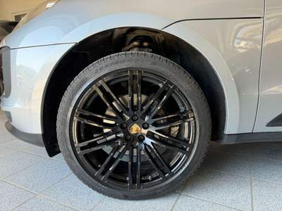 Porsche Macan 2.0 Grigio usata Andria