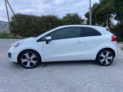 Kia Rio 1.4 CRDi 3p. Cool GUIDABILE DAI NEOPATENTATI Bianco usata Valderice