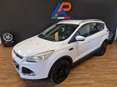 Ford Kuga 2.0 TDCI 140 CV 4WD Business Bianco usata Parma