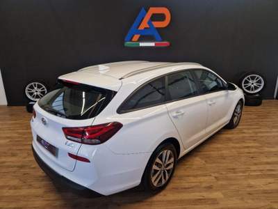 Hyundai i30 Wagon 1.6 CRDi 110CV DCT Style Bianco usata Parma