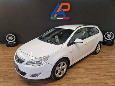 Opel Astra 1.7 CDTI 110CV Sports Tourer Cosmo Bianco usata Parma