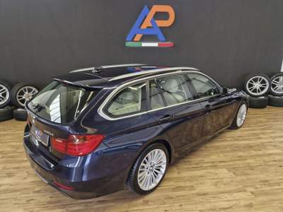 BMW Serie 3 330dA dA Touring Modern Blu/Azzurro usata Parma