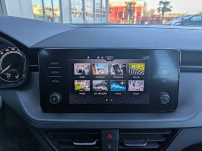 Skoda Kamiq 1.0 TSI 110 CV Ambition Grigio usata Limena