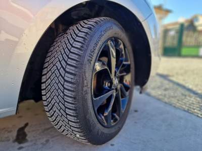 Opel Corsa b-Color 1.2 69 Cv 5 porte Argento usata BUSCA