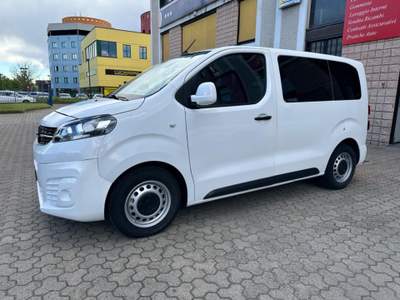 Opel Vivaro Life 1.5 100CV 9 Posti *Iva Compresa Pulmino* Bianco usata Cernusco sul Naviglio