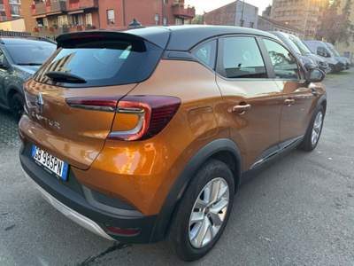 Renault Captur TCe 100 CV GPL Zen Arancione usata Milano