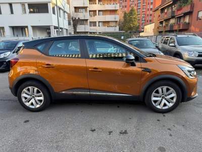Renault Captur TCe 100 CV GPL Zen Arancione usata Milano