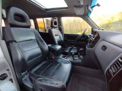 Mitsubishi Pajero V60 3.2 16V DI-D 5p.  Autocarro Grigio usata Amantea CS