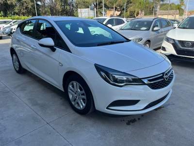 Opel Astra 1.6 CDTi 110CV S&S Dynamic Bianco usata Caltagirone